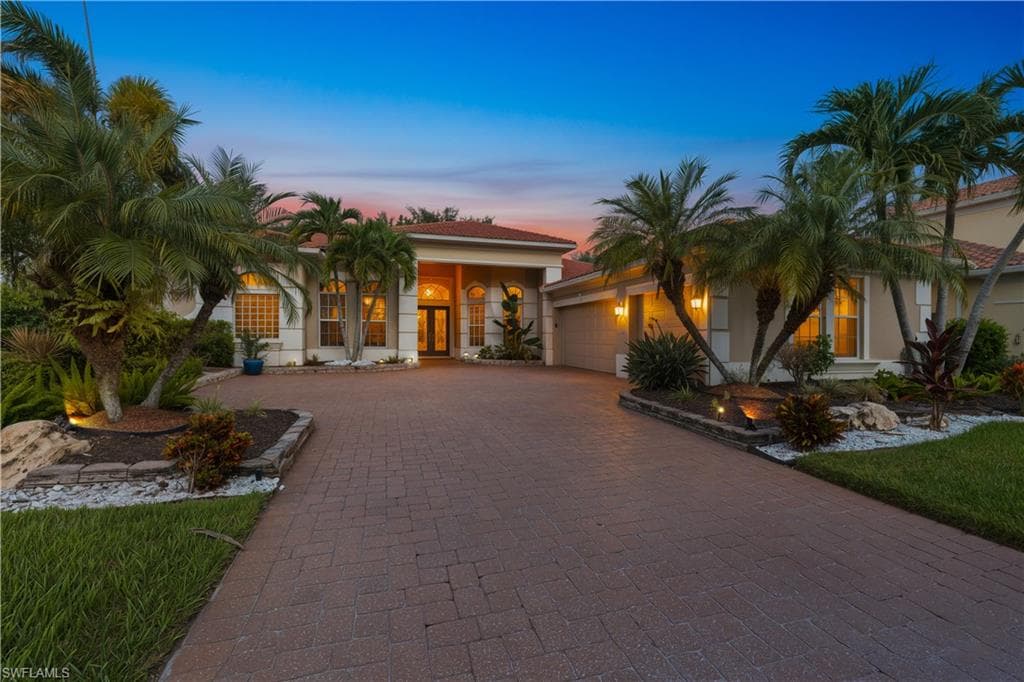 19464 La Serena DR ESTERO, FL 33967