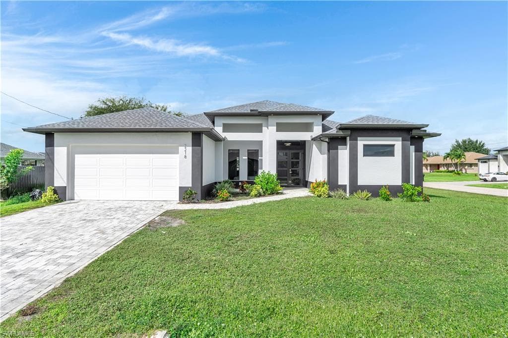 2218 25th ST CAPE CORAL, FL 33914