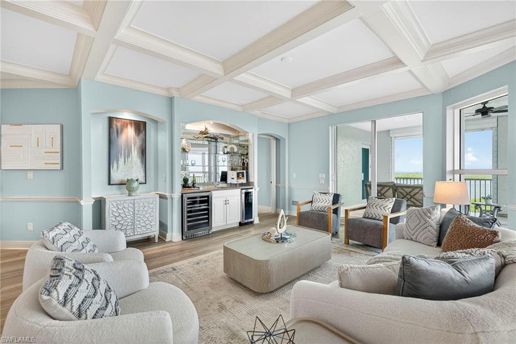 285 Grande WAY 804 NAPLES, FL 34110