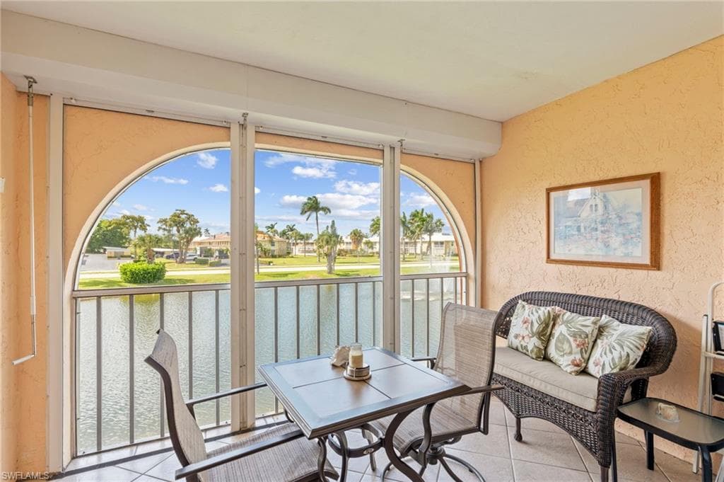 372 Charlemagne BLVD B 202 NAPLES, FL 34112