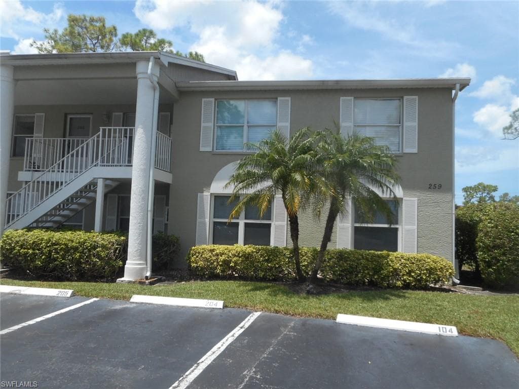 259 Quail Forest BLVD 106 NAPLES, FL 34105