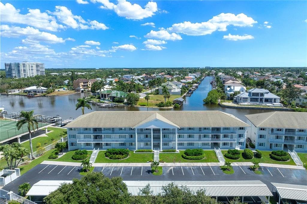 10686 Gulf Shore DR A-104 NAPLES, FL 34108