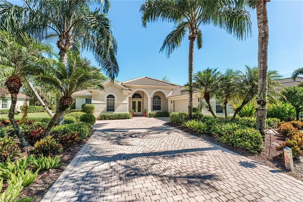 22909 Forest Edge CT ESTERO, FL 34135