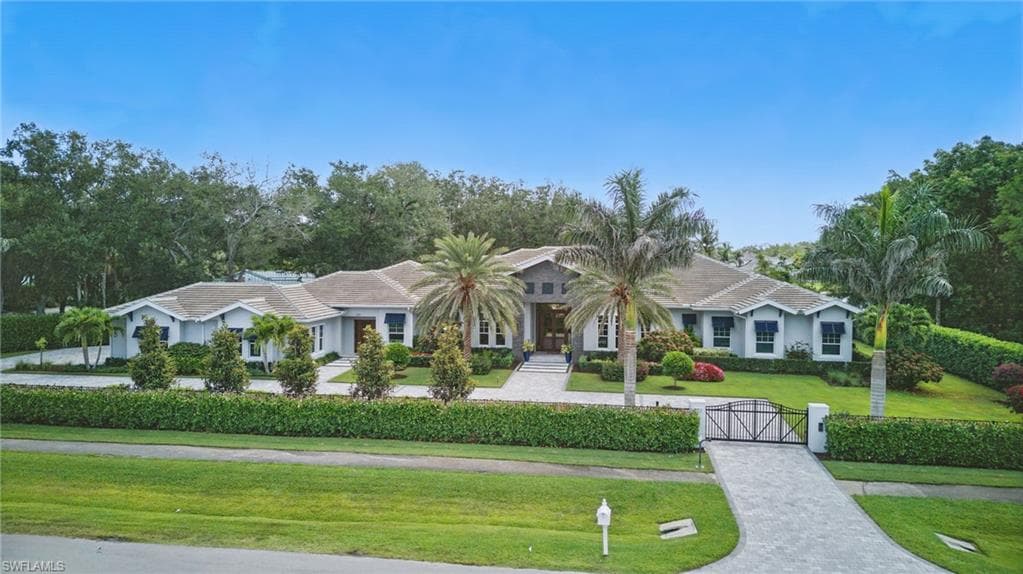 830 Cassena RD NAPLES, FL 34108