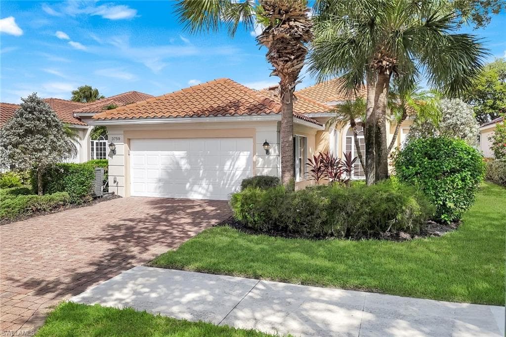 3759 Whidbey WAY NAPLES, FL 34119
