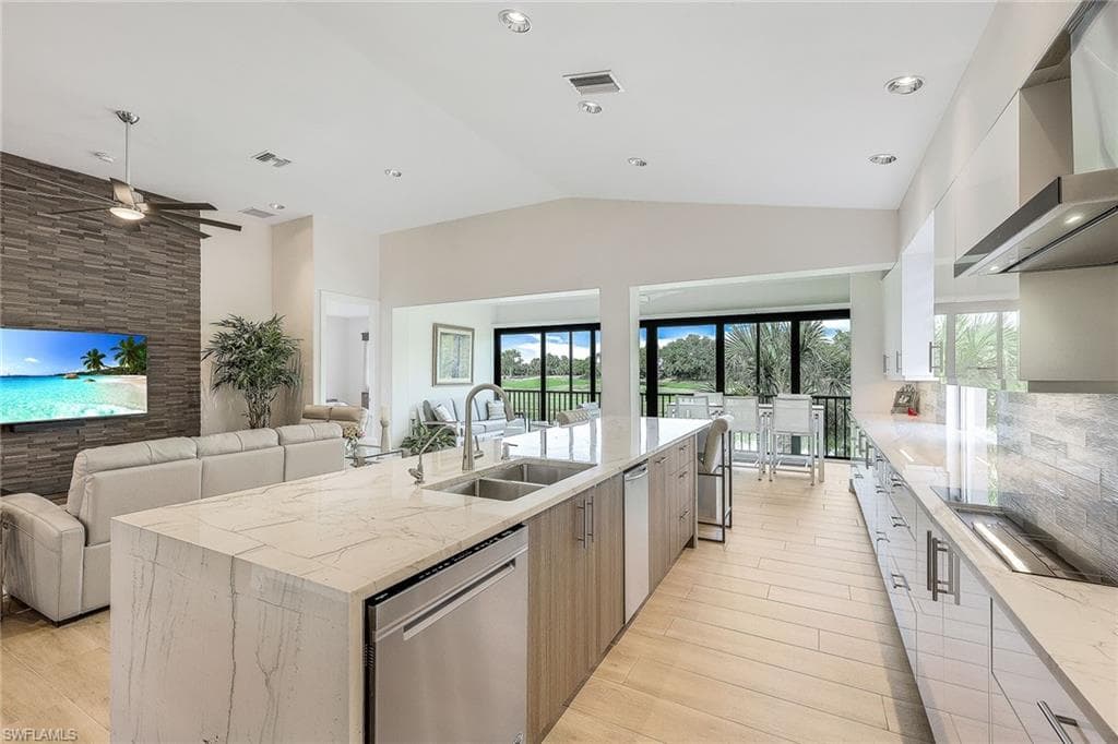 9291 Triana TER 114 FORT MYERS, FL 33912