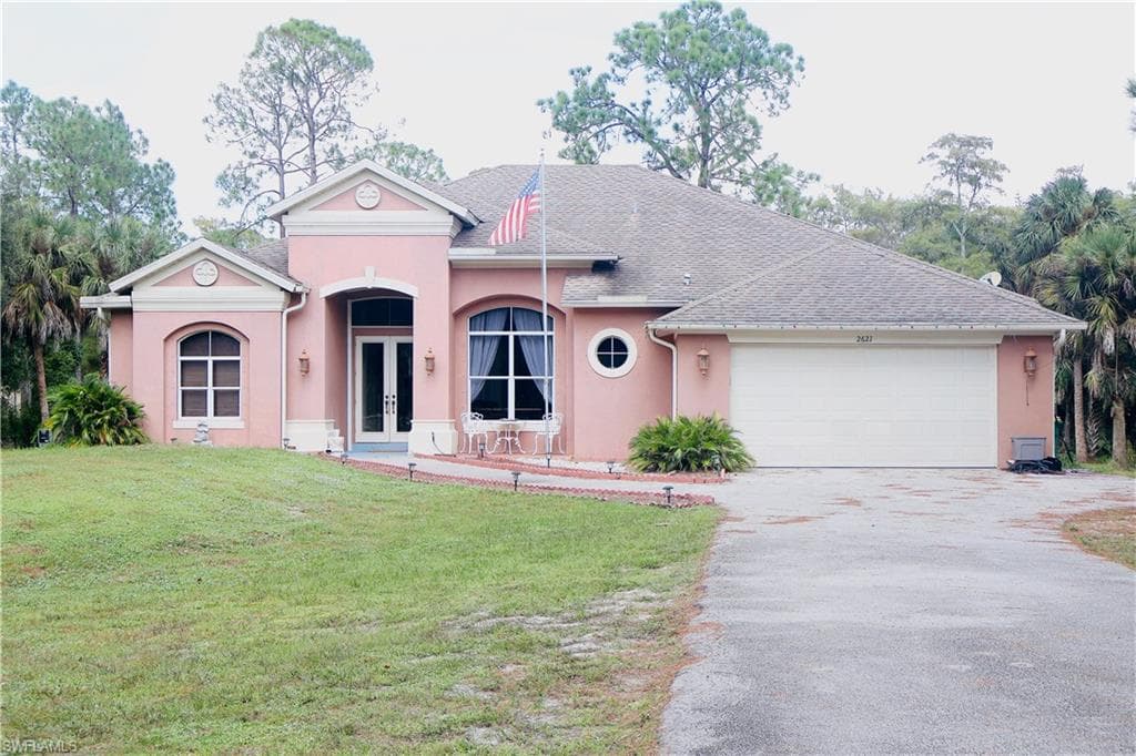 2621 Golden Gate BLVD W NAPLES, FL 34120