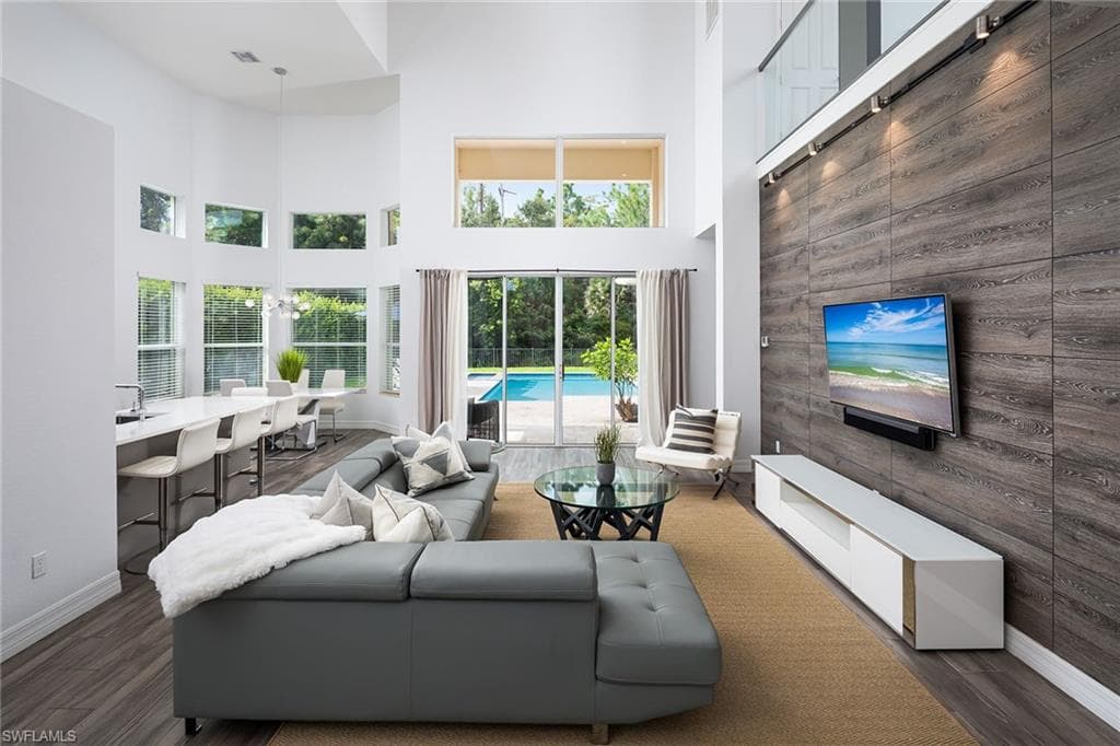 6816 Del Mar TER NAPLES, FL 34105