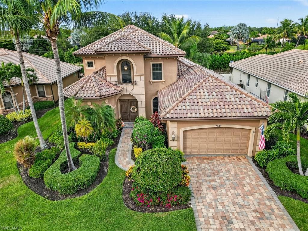 7235 Acorn WAY NAPLES, FL 34119