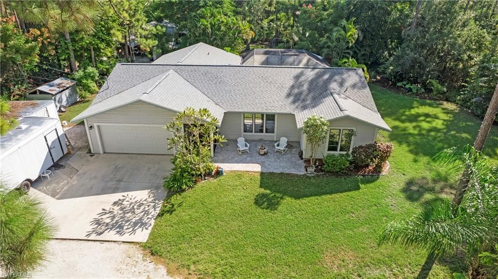 25187 Papillion DR BONITA SPRINGS, FL 34135