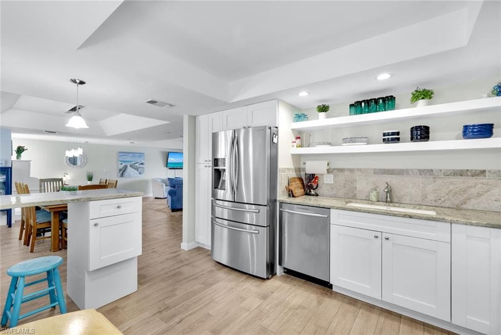 196 Albi RD 5 NAPLES, FL 34112