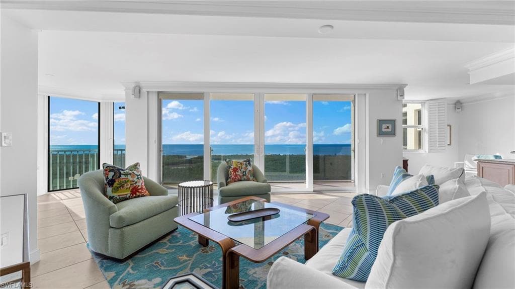 6101 Pelican Bay BLVD 1404 NAPLES, FL 34108