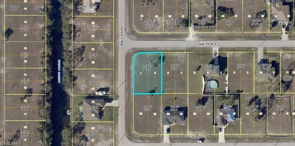 1724 NW 28th ST CAPE CORAL, FL 33993