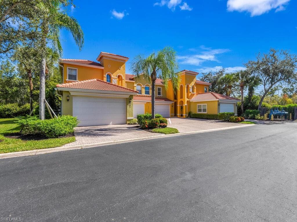 7241 Bergamo WAY 201 FORT MYERS, FL 33966