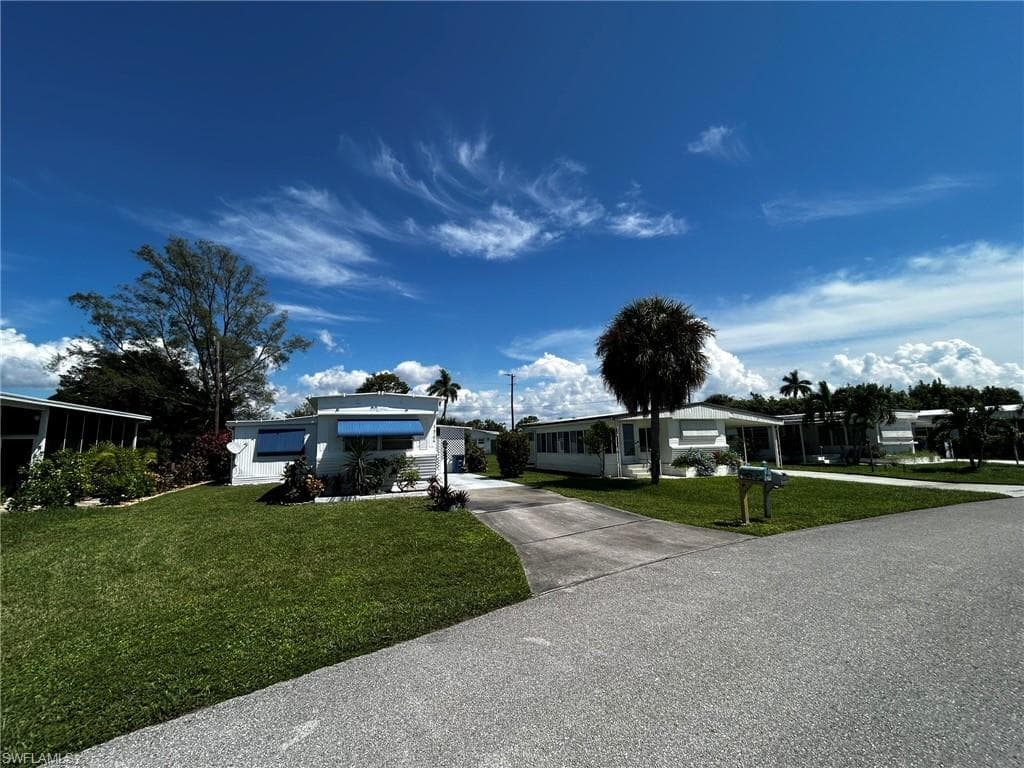 26186 Princess LN BONITA SPRINGS, FL 34135