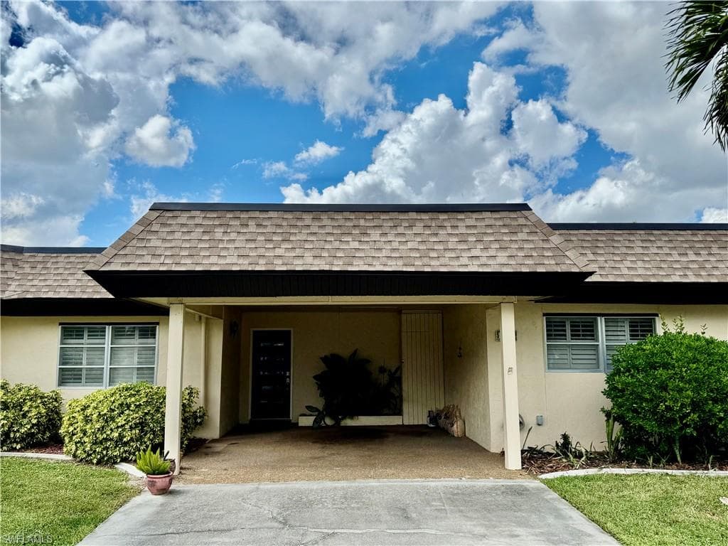 5709 Harbour Club RD FORT MYERS, FL 33919