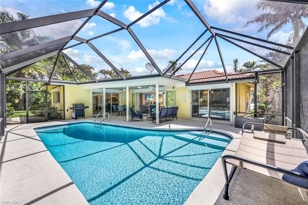 723 Willowhead DR NAPLES, FL 34103