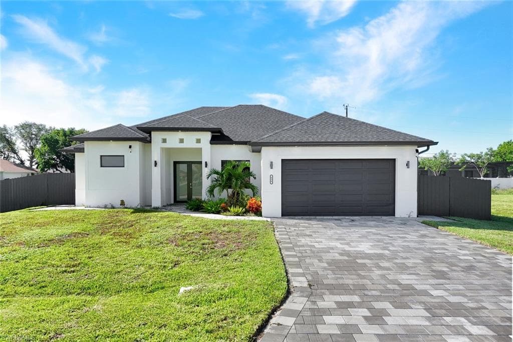 636 8th TER CAPE CORAL, FL 33909