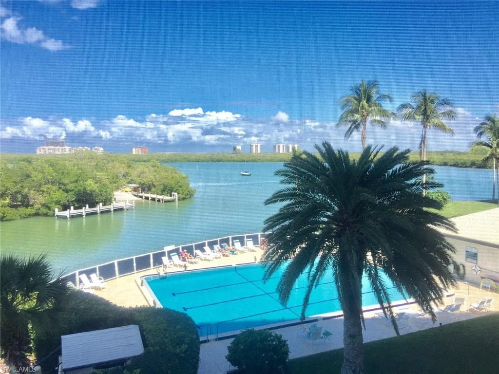 15 Bluebill AVE 205 NAPLES, FL 34108