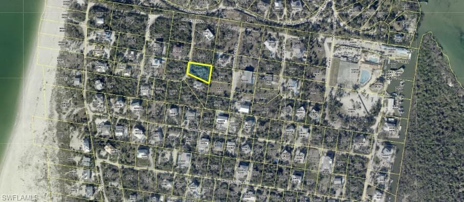 570 Coral CIR OTHER, FL 33924