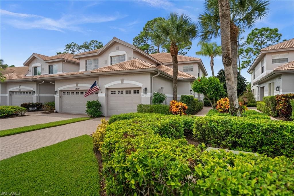 3909 Loblolly Bay DR 102 NAPLES, FL 34114