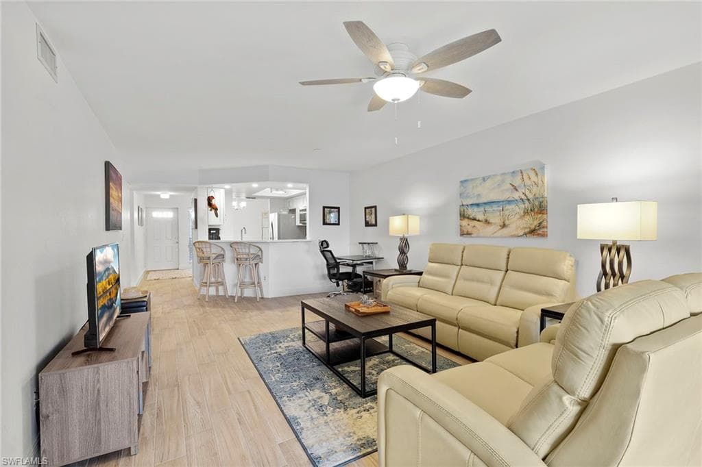 840 Gulf Pavillion DR 103 NAPLES, FL 34108