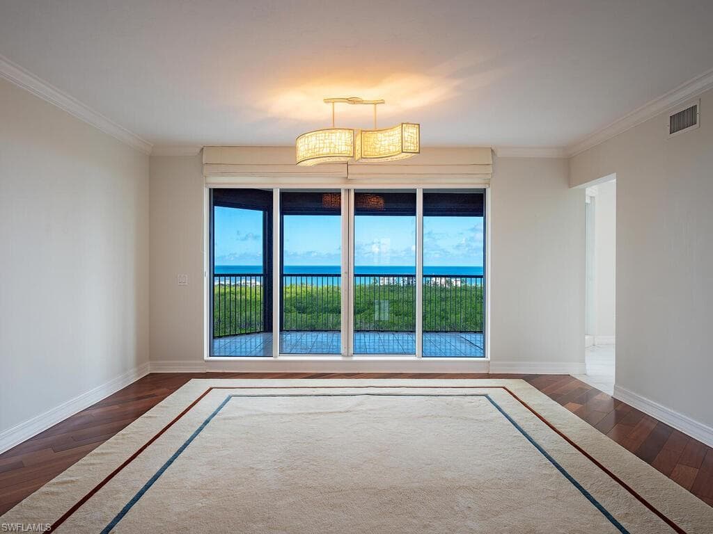 7425 Pelican Bay BLVD 1103 NAPLES, FL 34108