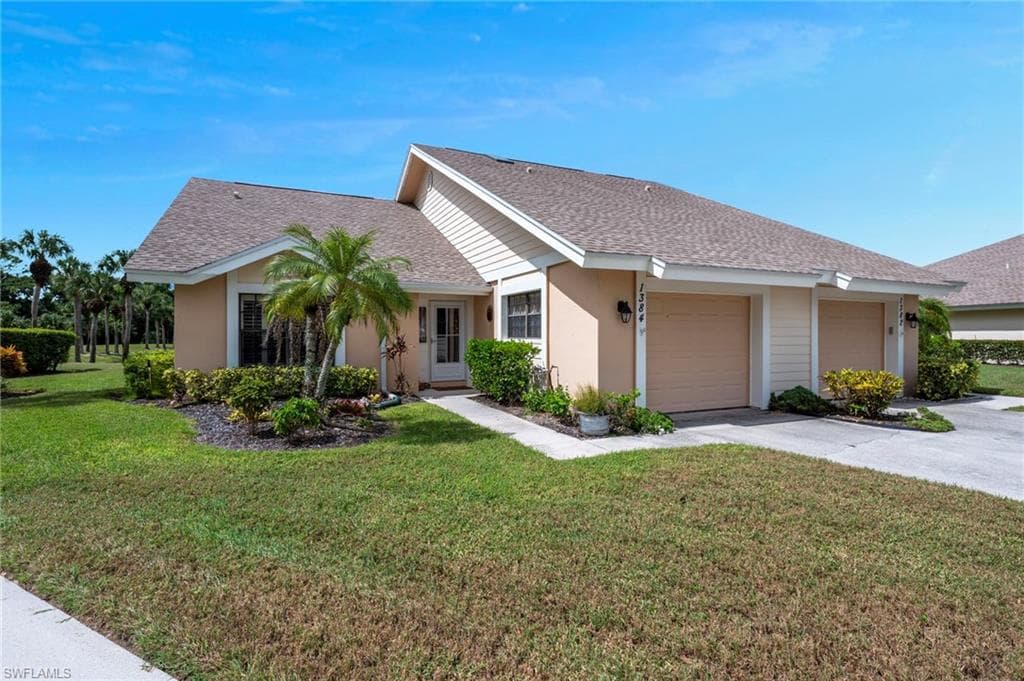 1384 Park Lake DR 22L NAPLES, FL 34110