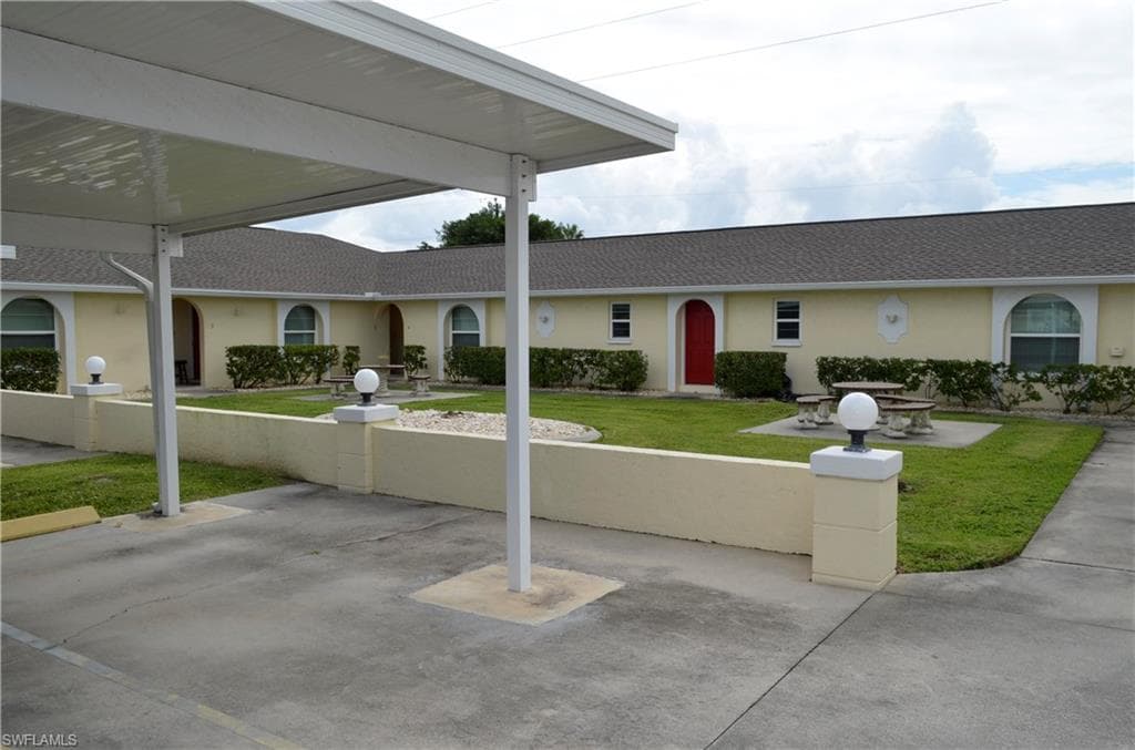906 SW 47th TER 4 CAPE CORAL, FL 33914