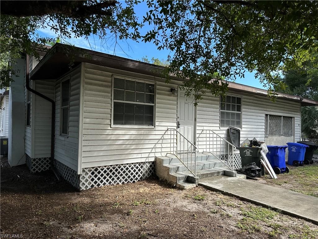 2115 Crawford ST FORT MYERS, FL 33901