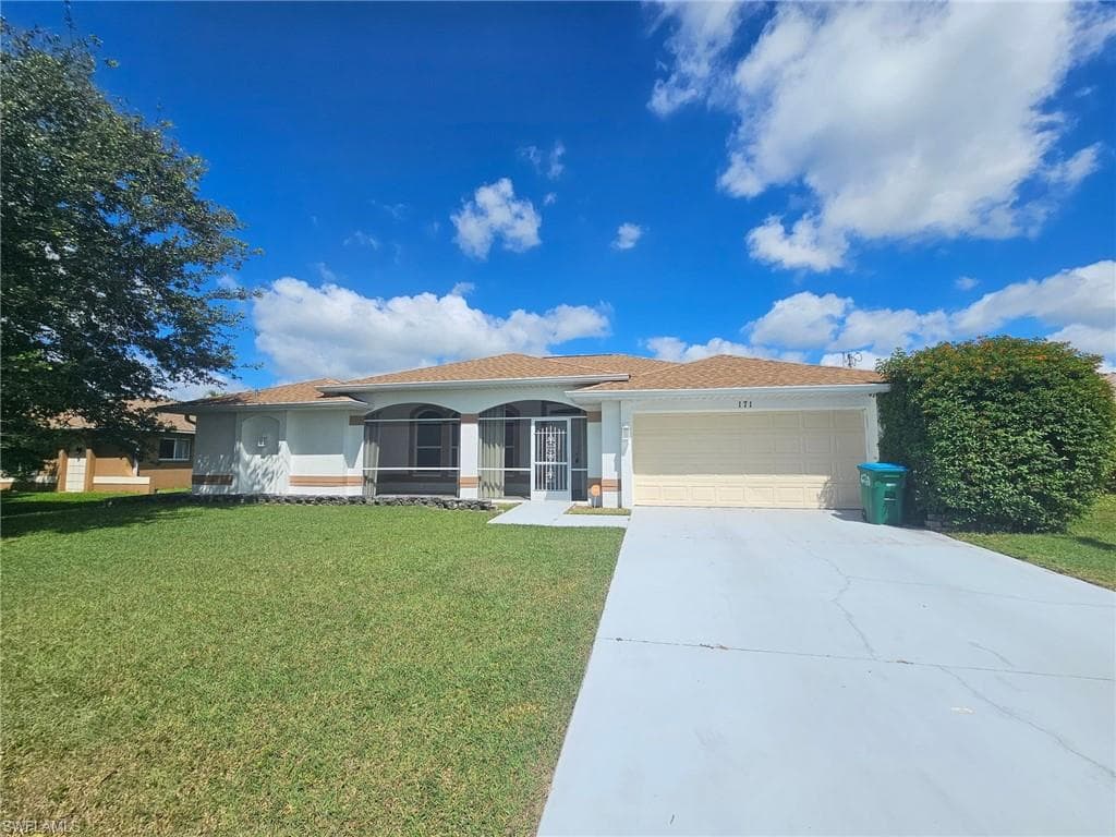171 SE 21st TER CAPE CORAL, FL 33990