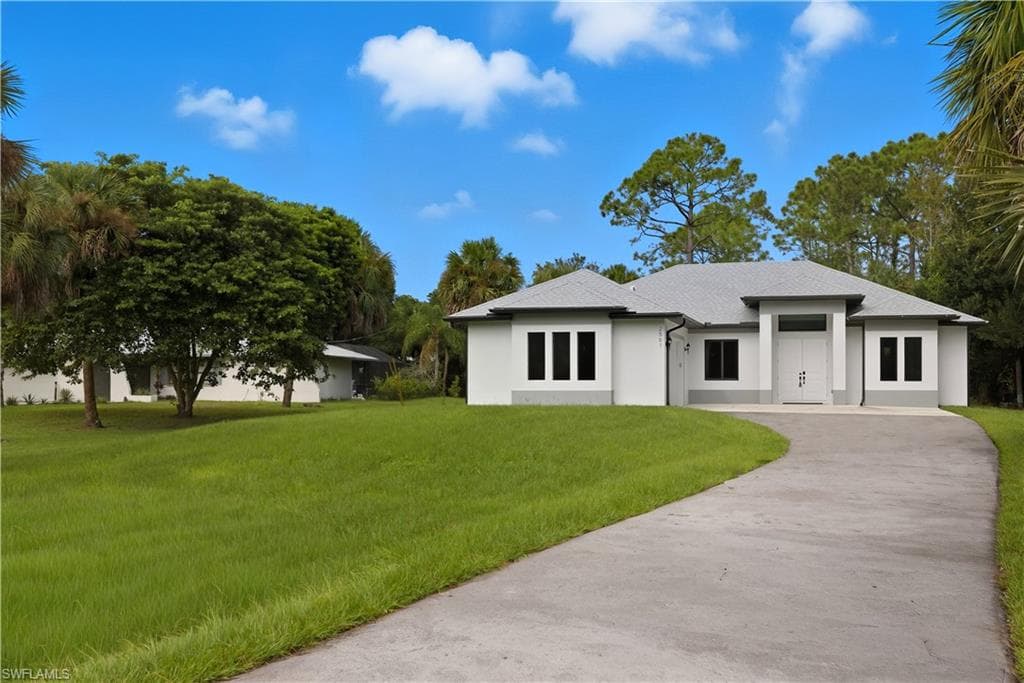2561 Wilson BLVD N NAPLES, FL 34120
