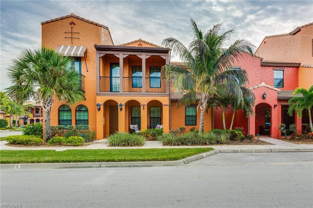 9082 Capistrano ST N 48-5 NAPLES, FL 34113