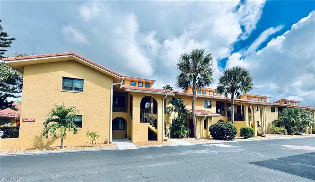 9871 Citadel LN 103 BONITA SPRINGS, FL 34135