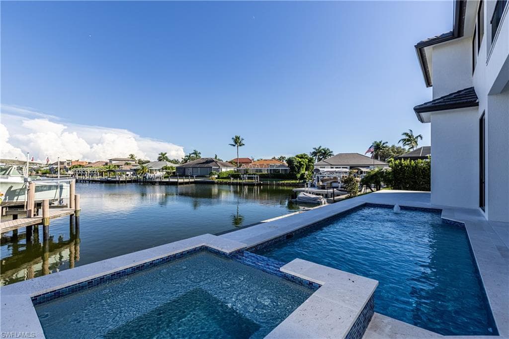 109 Gulfstream ST MARCO ISLAND, FL 34145