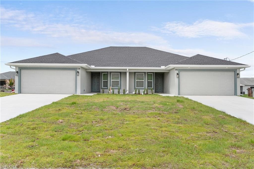 736/738 Gilbert AVE S LEHIGH ACRES, FL 33973