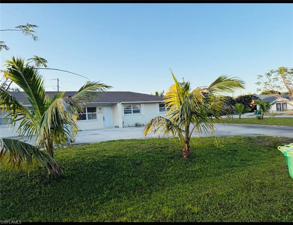 1387 Hernando ST NAPLES, FL 34103