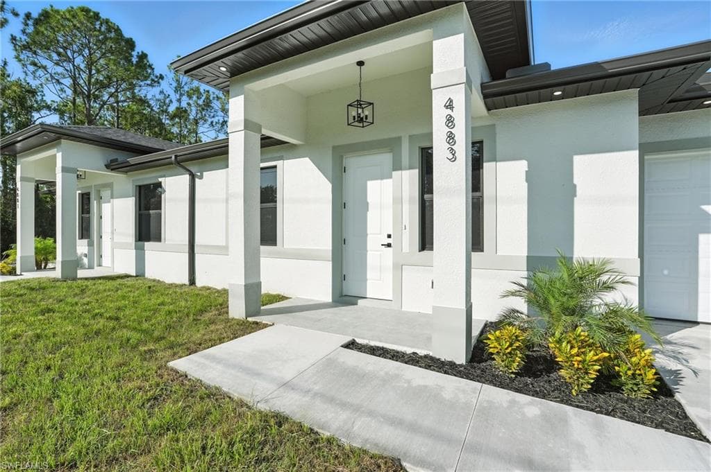 4881/4883 Leonard BLVD S LEHIGH ACRES, FL 33973