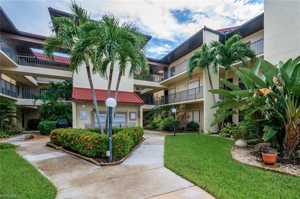 11140 Caravel CIR 306 FORT MYERS, FL 33908