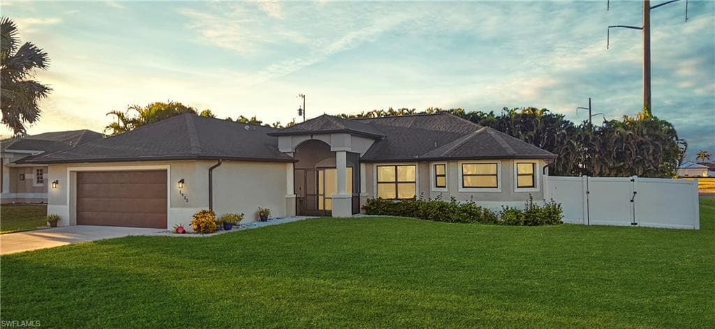 1922 SW 29th TER CAPE CORAL, FL 33914
