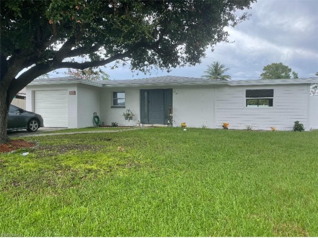 1635 Lowell CT FORT MYERS, FL 33907