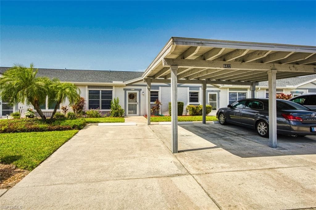 6822 Bogey DR FORT MYERS, FL 33919