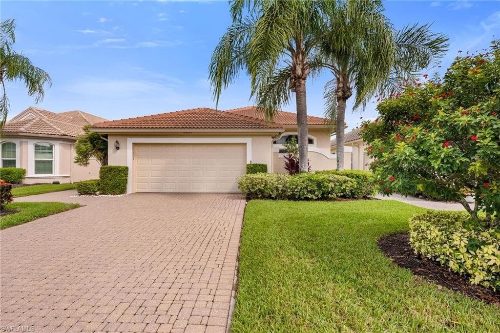 6095 Fairway CT NAPLES, FL 34110