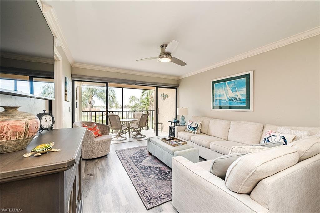 750 Elkcam CIR 315 MARCO ISLAND, FL 34145