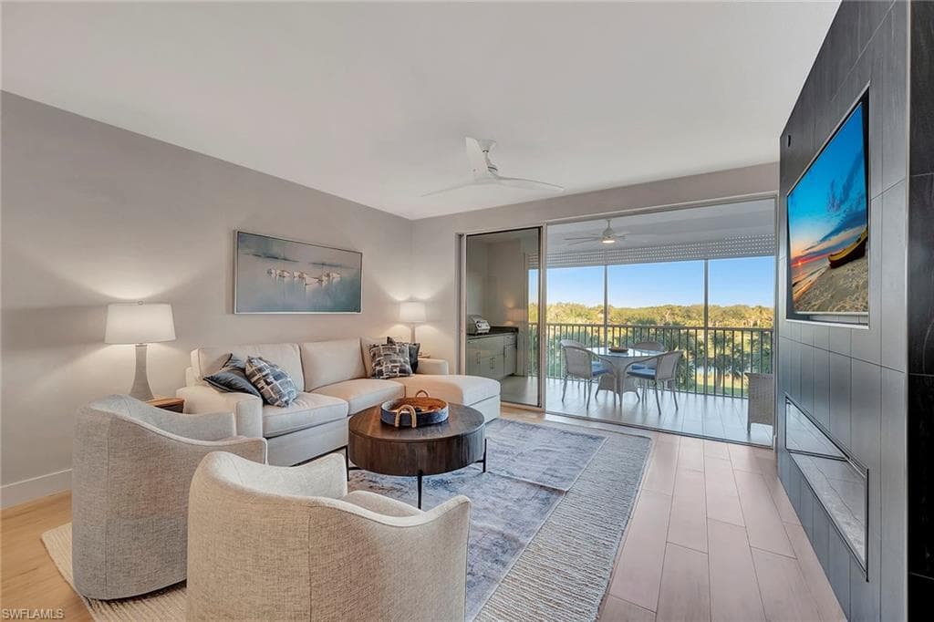 7671 Pebble Creek CIR 303 NAPLES, FL 34108