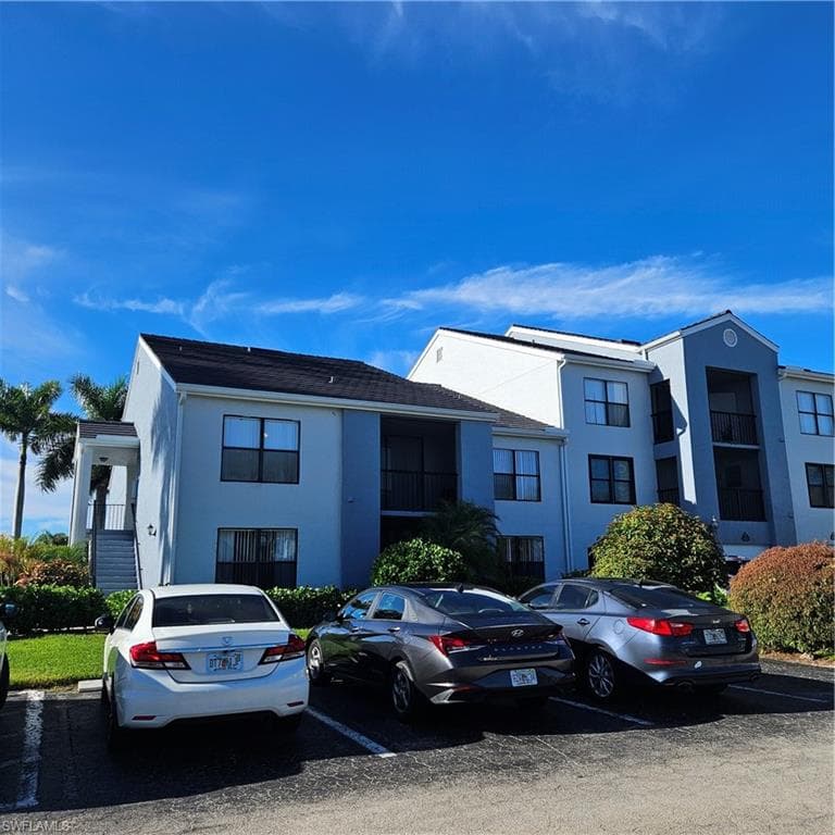 13505 Eagle Ridge DR 421 FORT MYERS, FL 33912