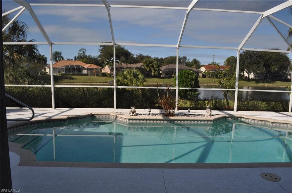 431 Dundee CT NAPLES, FL 34104
