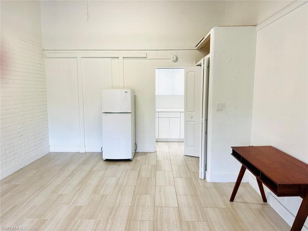 4050 Golden Gate PKWY 219 NAPLES, FL 34116