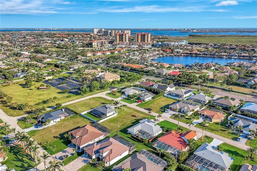 1909 SW 54th LN CAPE CORAL, FL 33914