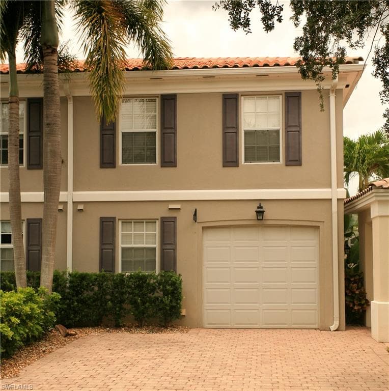 5823 Cove CIR 8 NAPLES, FL 34119